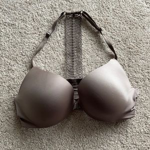 Victoria’s Secret- Very sexy front clasp Push-up bra with racer back lace